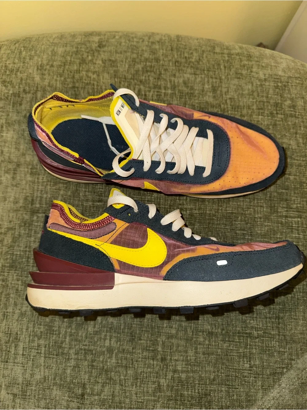 Nike Waffle One SE Sneakers - Dark Beetroot / Yellow Strike 7.5